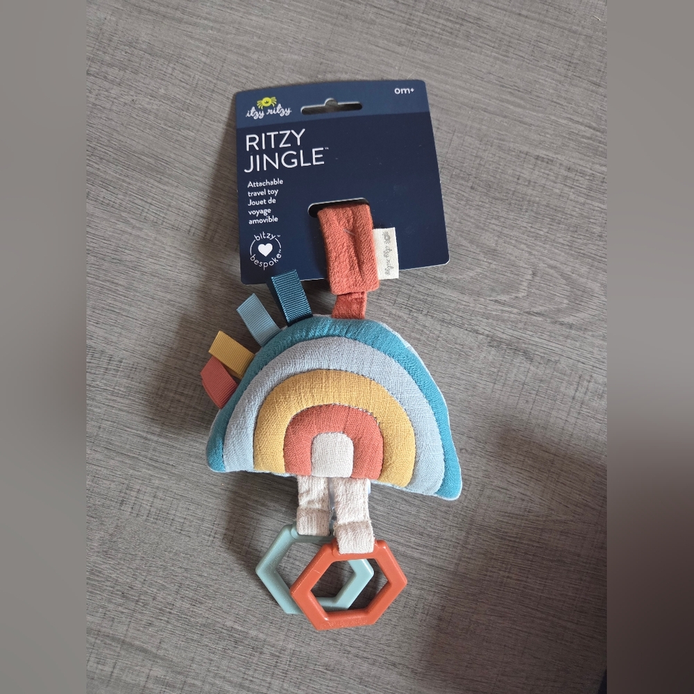 Itzy Ritzy Retro Rainbow Bundle - Picture 5 of 5